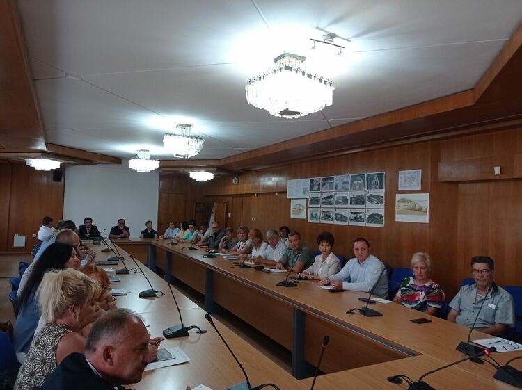 Областният управител проведе опознавателна среща с ръководителите на териториални структури 