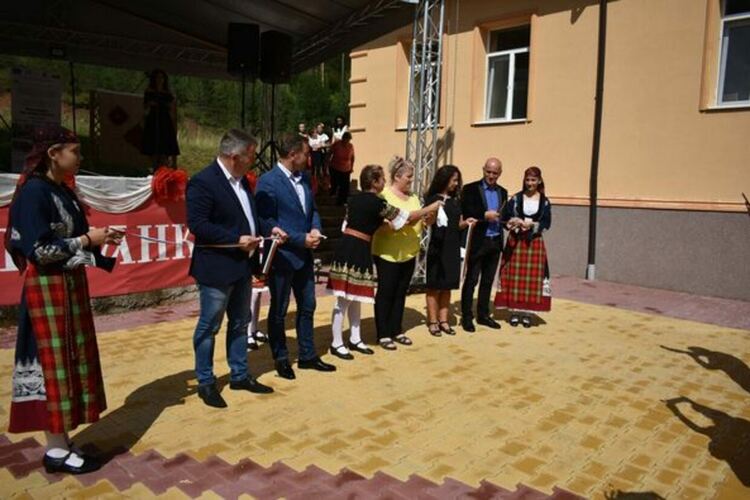 Фестивал на изкуствата - територия "Кичика"-Мадан-Рудозем събра над 200 участници