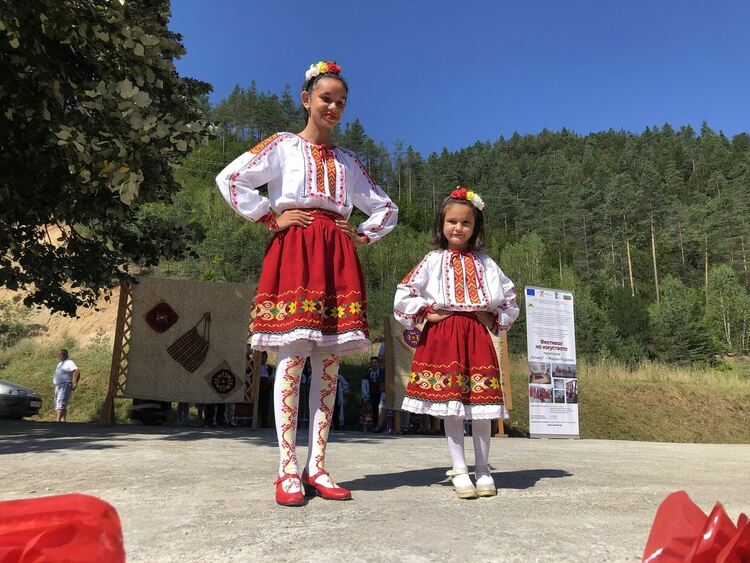 Фестивал на изкуствата - територия "Кичика"-Мадан-Рудозем събра над 200 участници