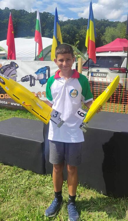 Ангел Панайотов стана световен шампион по корабомоделизъм