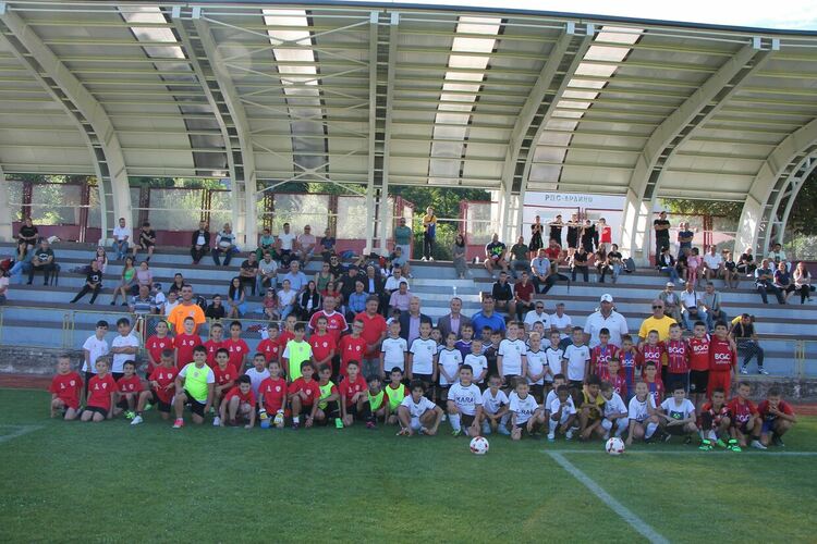 Откриха реновирания градски стадион „Юнак“ в Ардино