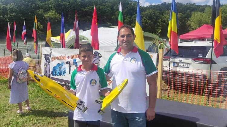 Ангел Панайотов стана световен шампион по корабомоделизъм