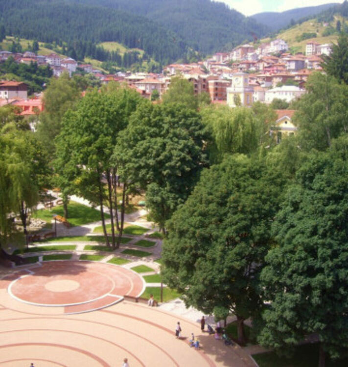 Писателски лагер събра жени писателки от цял свят в Чепеларе