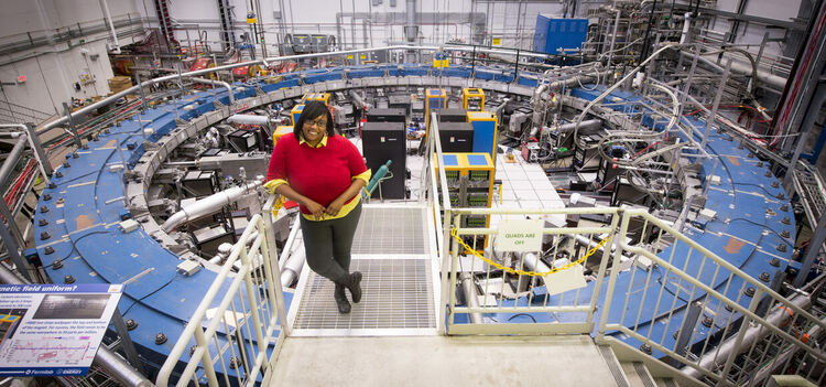 Странното поведение на елементарна частица е на път да разтърси физиката