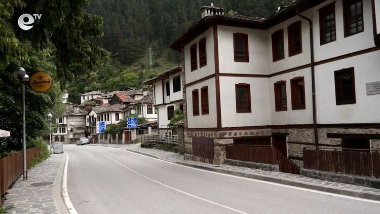 На 14 август спират  движението в района на Широка лъка, за провеждането на тържествена заря