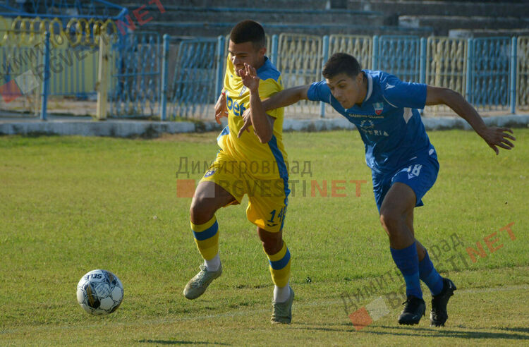 „Спартак“ надигра „Димитровград“ с 2:0