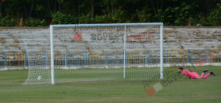 „Спартак“ надигра „Димитровград“ с 2:0