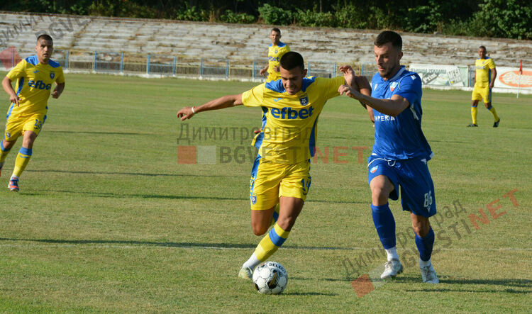 „Спартак“ надигра „Димитровград“ с 2:0