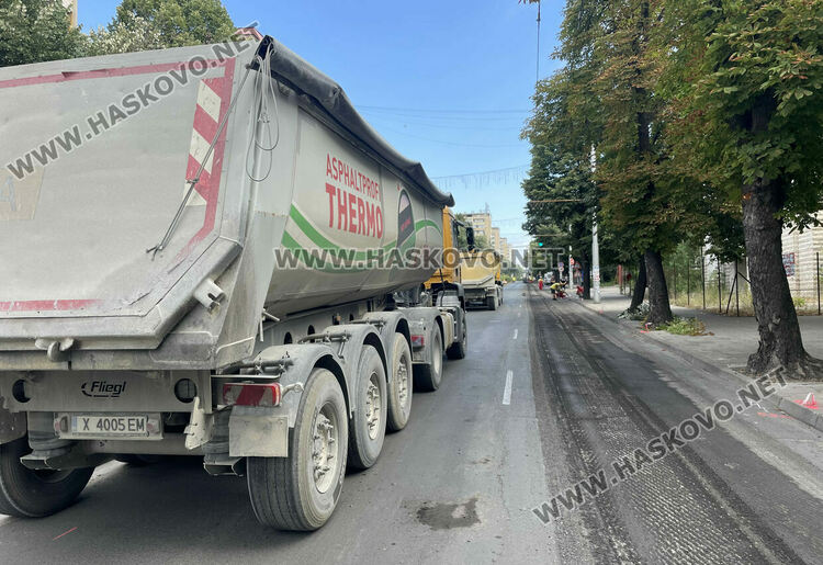 Затвориха бул. „Раковски“ в Хасково за ремонт, отклоняват трафика