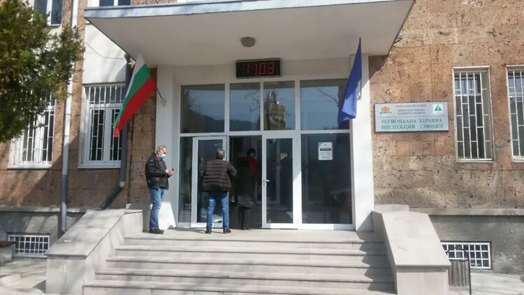 Безопасната любов в най-отпускарското време насърчава кампания на РЗИ и Младежкия червен кръст