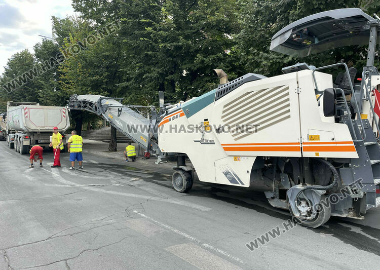 Затвориха бул. „Раковски“ в Хасково за ремонт, отклоняват трафика