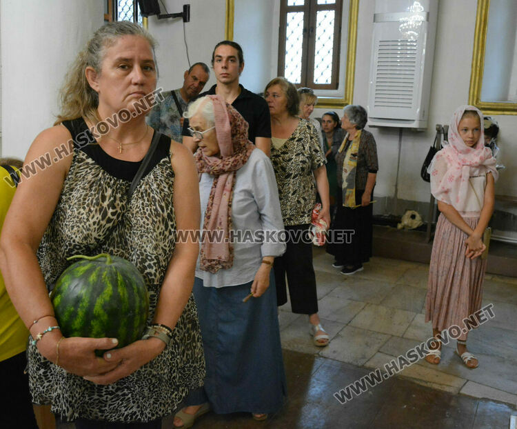 Литургия в „Света Богородица“ на храмовия празник