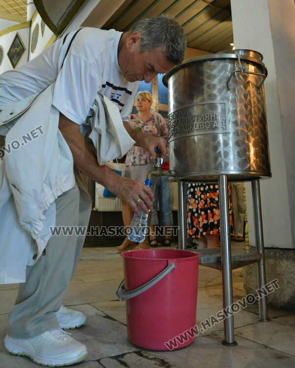 Литургия в „Света Богородица“ на храмовия празник