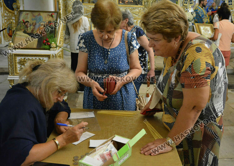 Литургия в „Света Богородица“ на храмовия празник