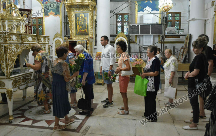 Литургия в „Света Богородица“ на храмовия празник