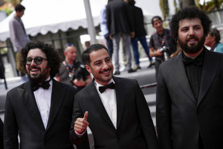 Иранският режисьор Саид Рустаи е осъден на шест месеца затвор за прожекцията на негов филм в Кан