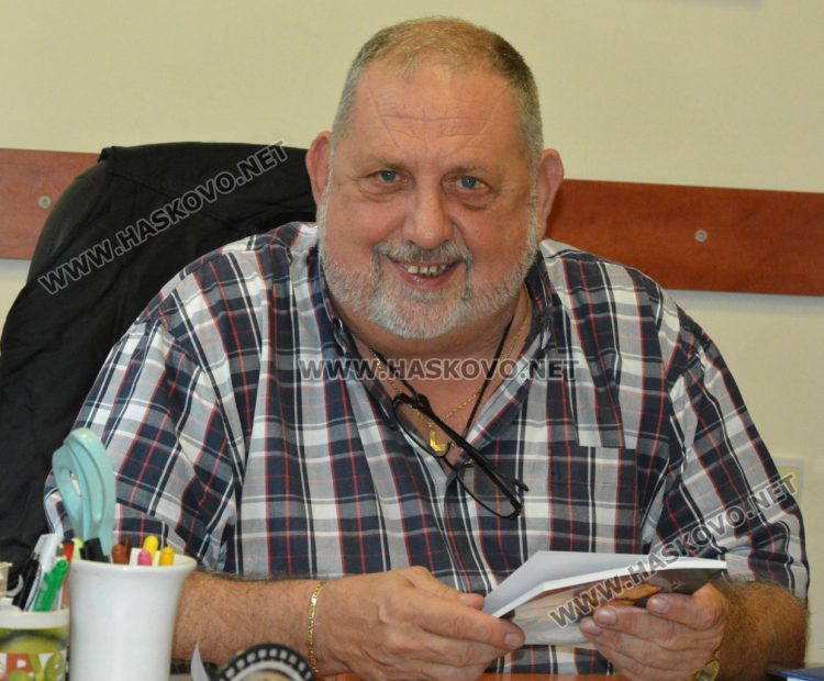 Александър Милушев представи книгата си днес