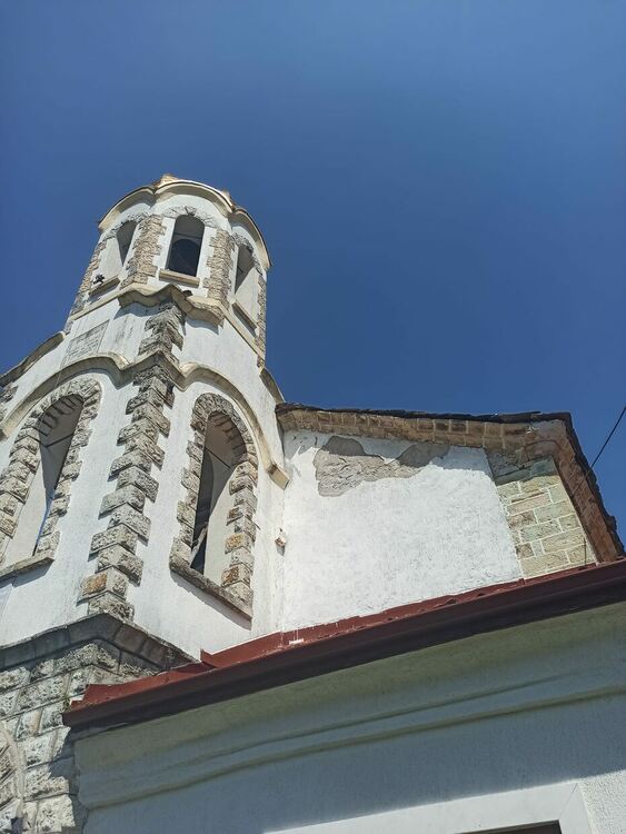 Дуневци молят за помощ  да спасят църквата си