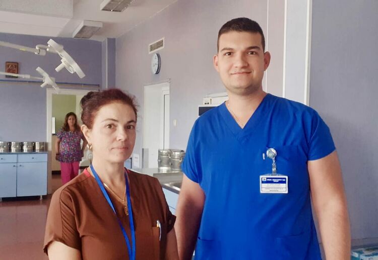 Чудо в Пловдив - жена роди близнаци на различни места