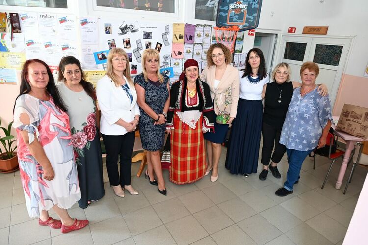 Развитието на социалните услуги обсъди министър Шалапатова на работни срещи в Смолянска област