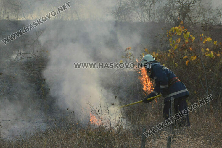 Пожар лумна между Младиново и Пъстрогор