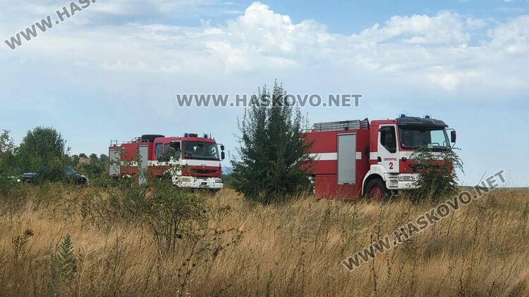 Пожар изпепели къща, дворове и постройки