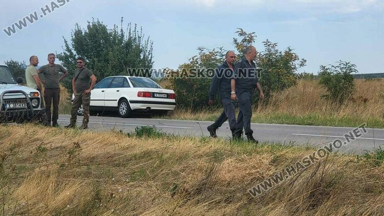 Пожар изпепели къща, дворове и постройки