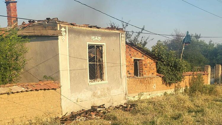 Нов пожар засегна необитаема къща в Славяново