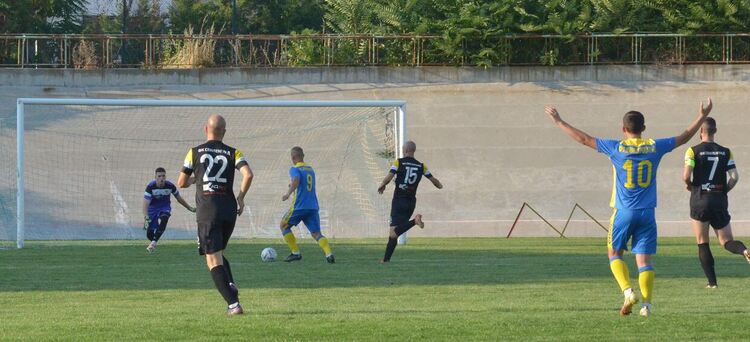 “Димитровград” продължава в турнира за Купа България