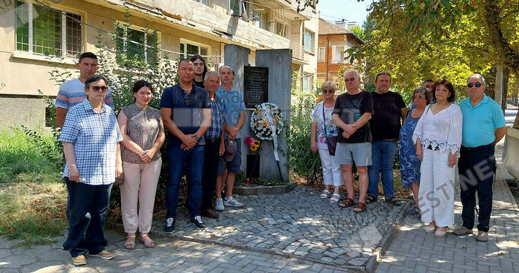 Кърджалийци почетоха жертвите на тоталитарните режими 