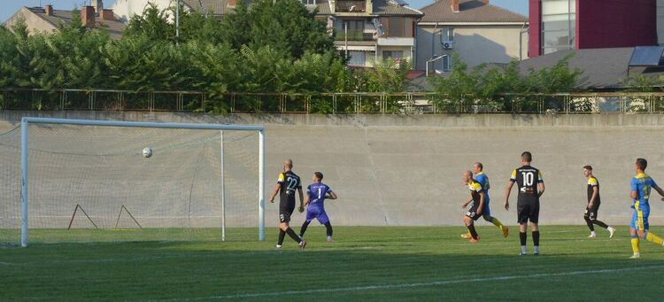 “Димитровград” продължава в турнира за Купа България