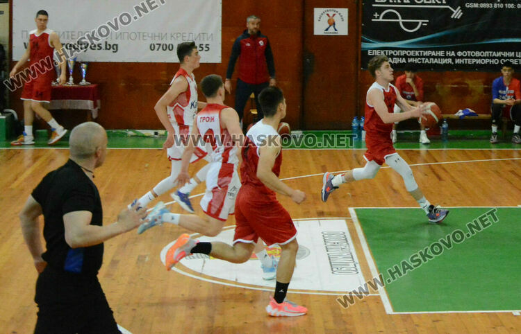 Трансфер по баскетболната ос „Хасково“-“Балкан“