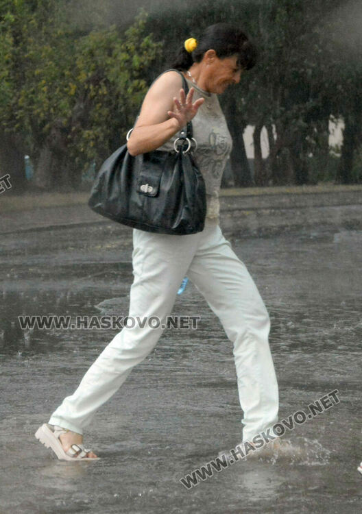 Порой, градушка и гръмотевици в Хасково