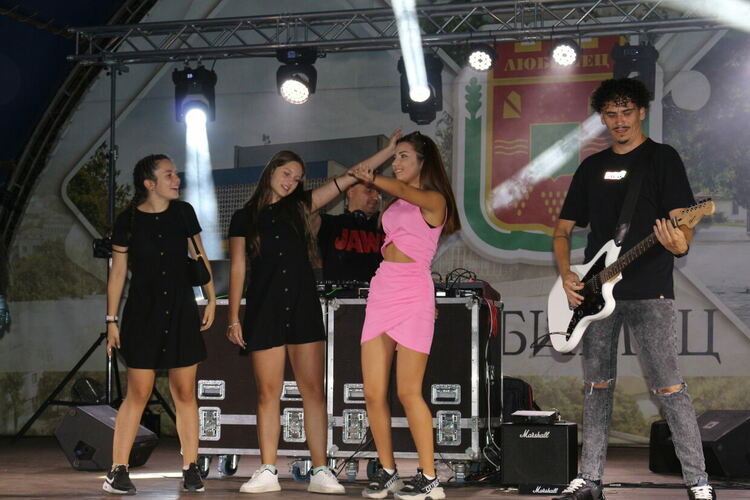 Deep Zone Project гостува в Любимец за празника на града