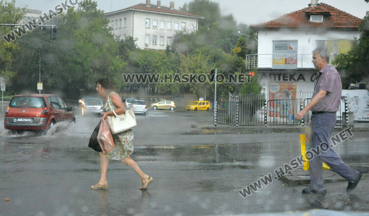 Порой, градушка и гръмотевици в Хасково