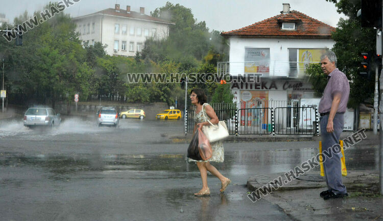 Порой, градушка и гръмотевици в Хасково