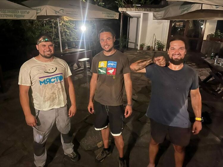 Мълния подпали Маджарово, гори в защитена местност