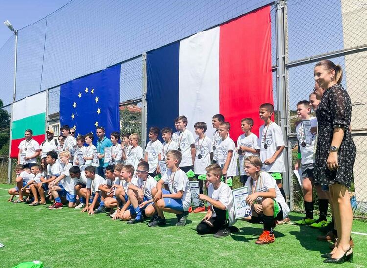 Младите футболисти на Ивайловград играха приятелска среща с френски тим на Лонго