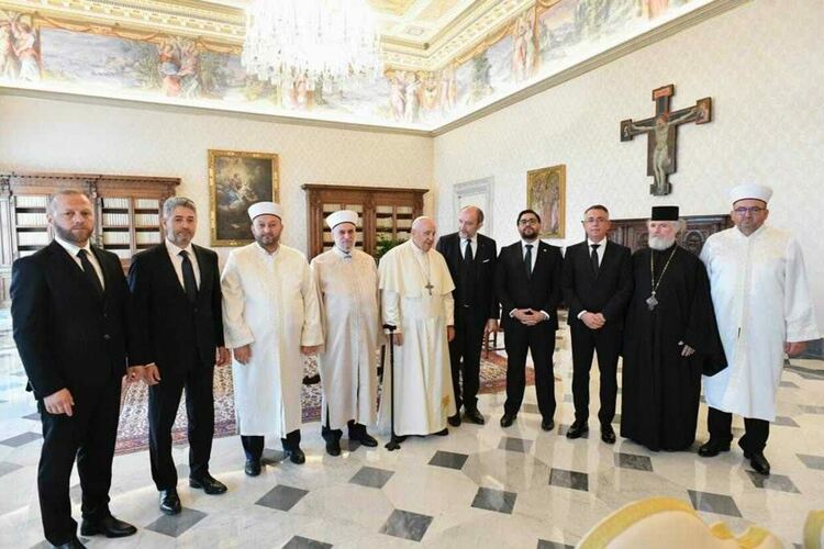 Безценна лична подкрепа от Папа Франциск за модела на етническа толерантност и разбирателство в Община Кърджали!