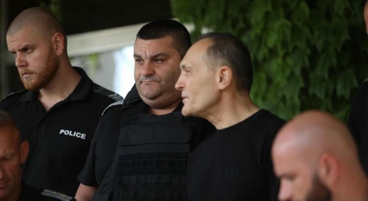 Комуникирал ли е Божков с Пригожин - коментира неговият адвокат Георги Гатев