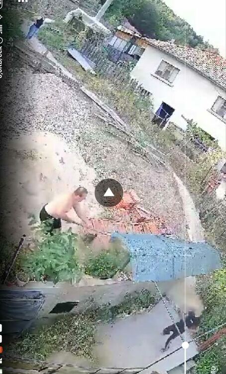 От мрежата! Видеоклип от  с.Белев дол показва как мъж напада дете / Обновена/