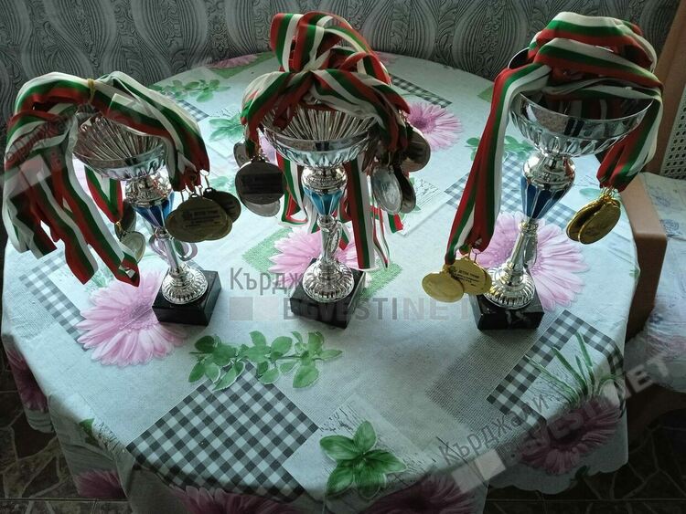    Учениците от „П.Яворов” спечелиха турнир по футбол за децата от малцинствата в Кърджали