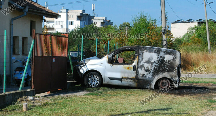 Хасковлия: Две коли ми изгоряха при пожари за три седмици 