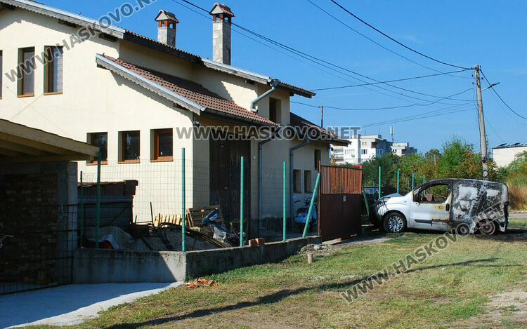 Хасковлия: Две коли ми изгоряха при пожари за три седмици 