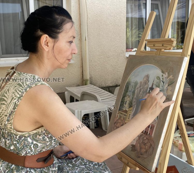 Майстори на четката от цялата страна улавят цветовете на Хасково