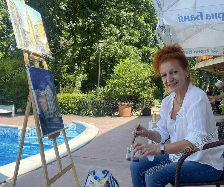 Майстори на четката от цялата страна улавят цветовете на Хасково