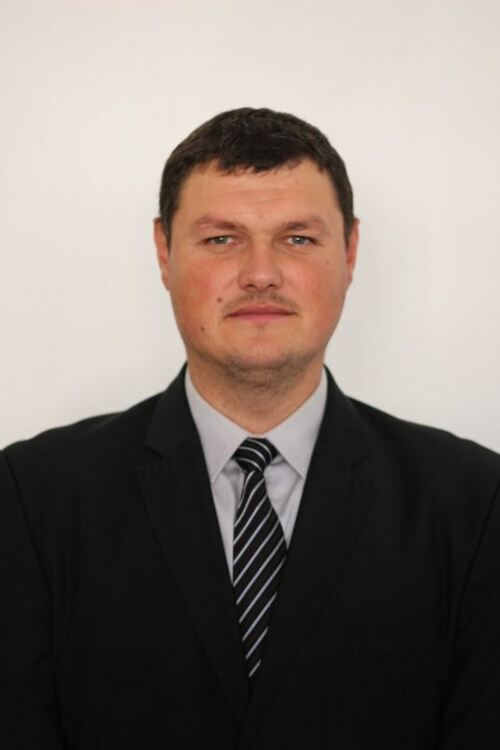 Инж.Стоян Кузмов от епицентъра на пожара: Огънят се разраства, горят 1200 дка гора 