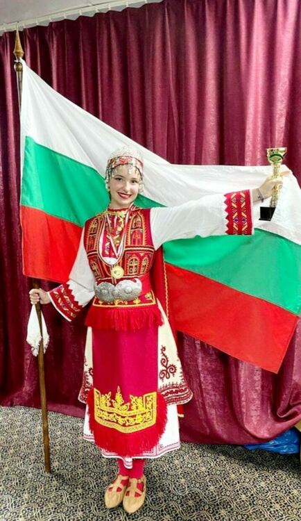 Фолклорен ансамбъл "Станимака" заплени публиката в турския град Трабзон