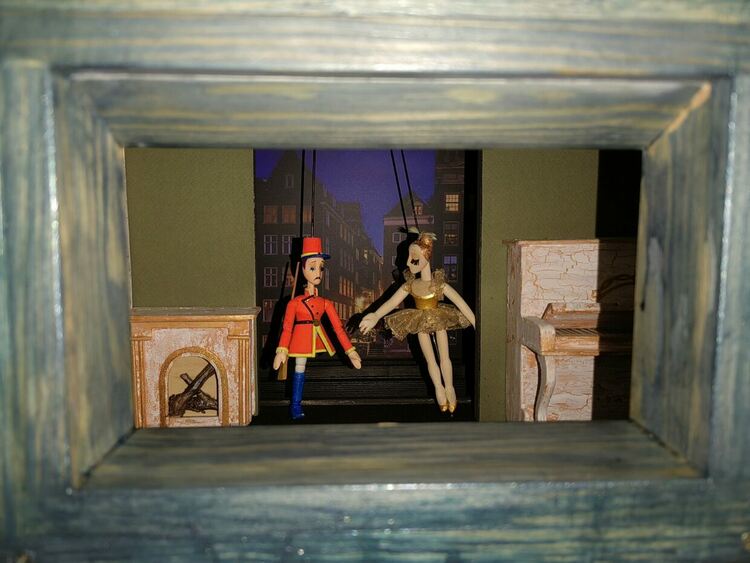 Театралната миниатюра за един зрител „Храбрият оловен войник“ в Хасково