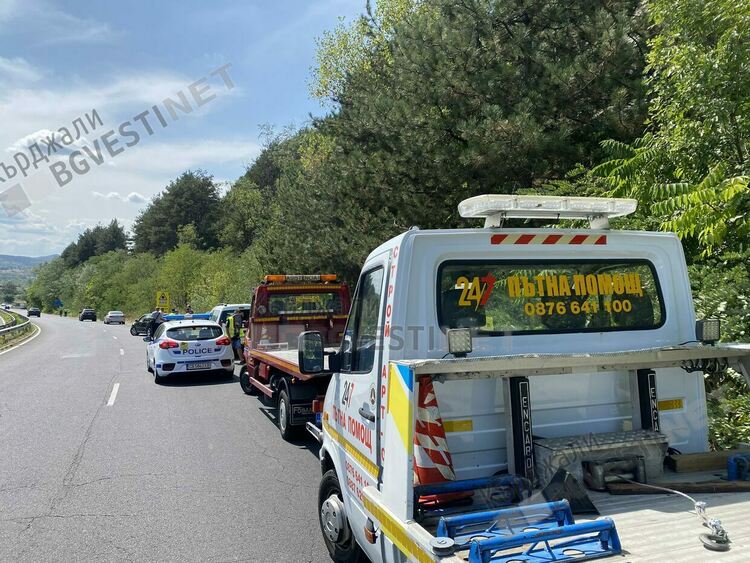 Катастрофа при сп.Джебел затрудни трафика към Маказа